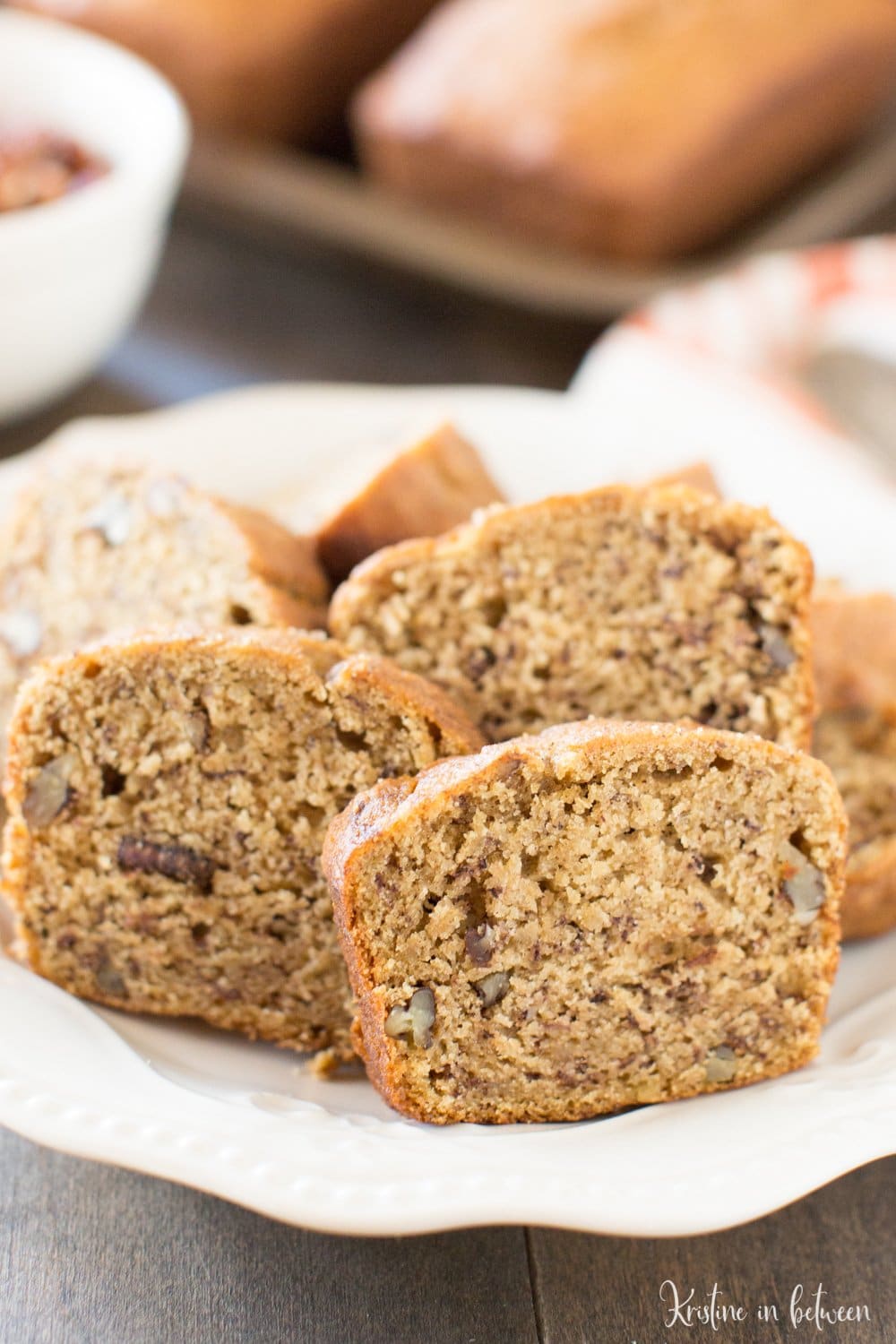 This pumpkin pecan banana bread is the perfect quick bread to make during the fall! It’s everything you love about banana bread with a delicious fall twist!